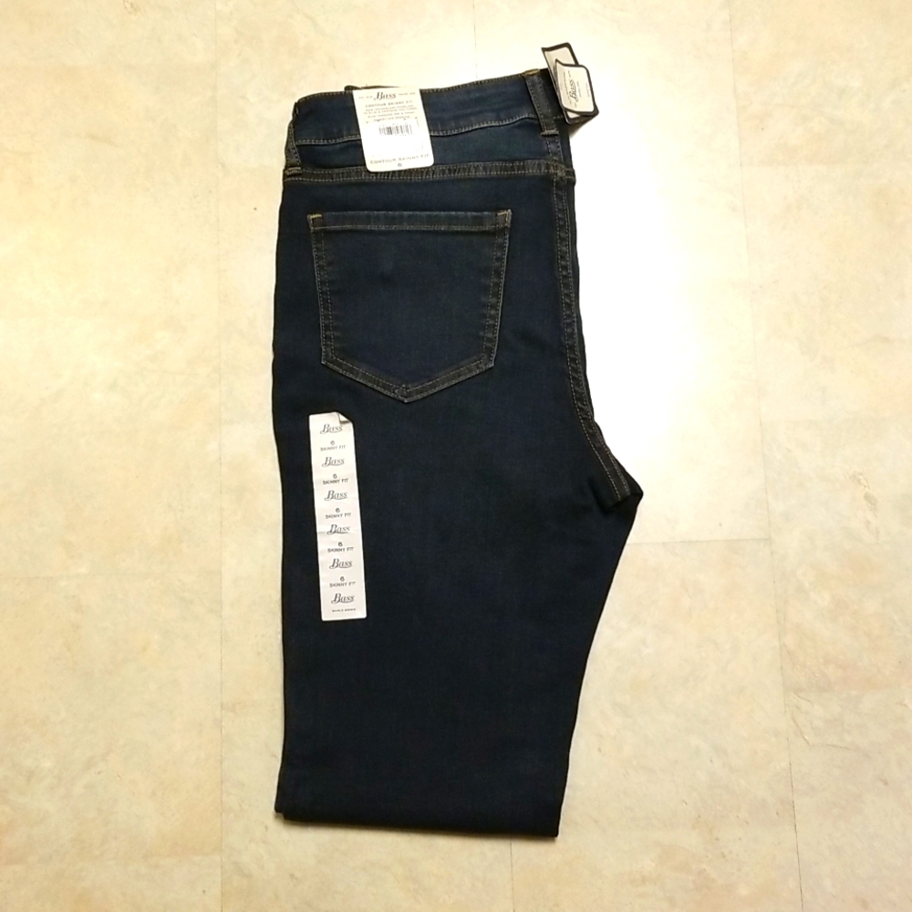 G.H Bass & Co women Jean size 6